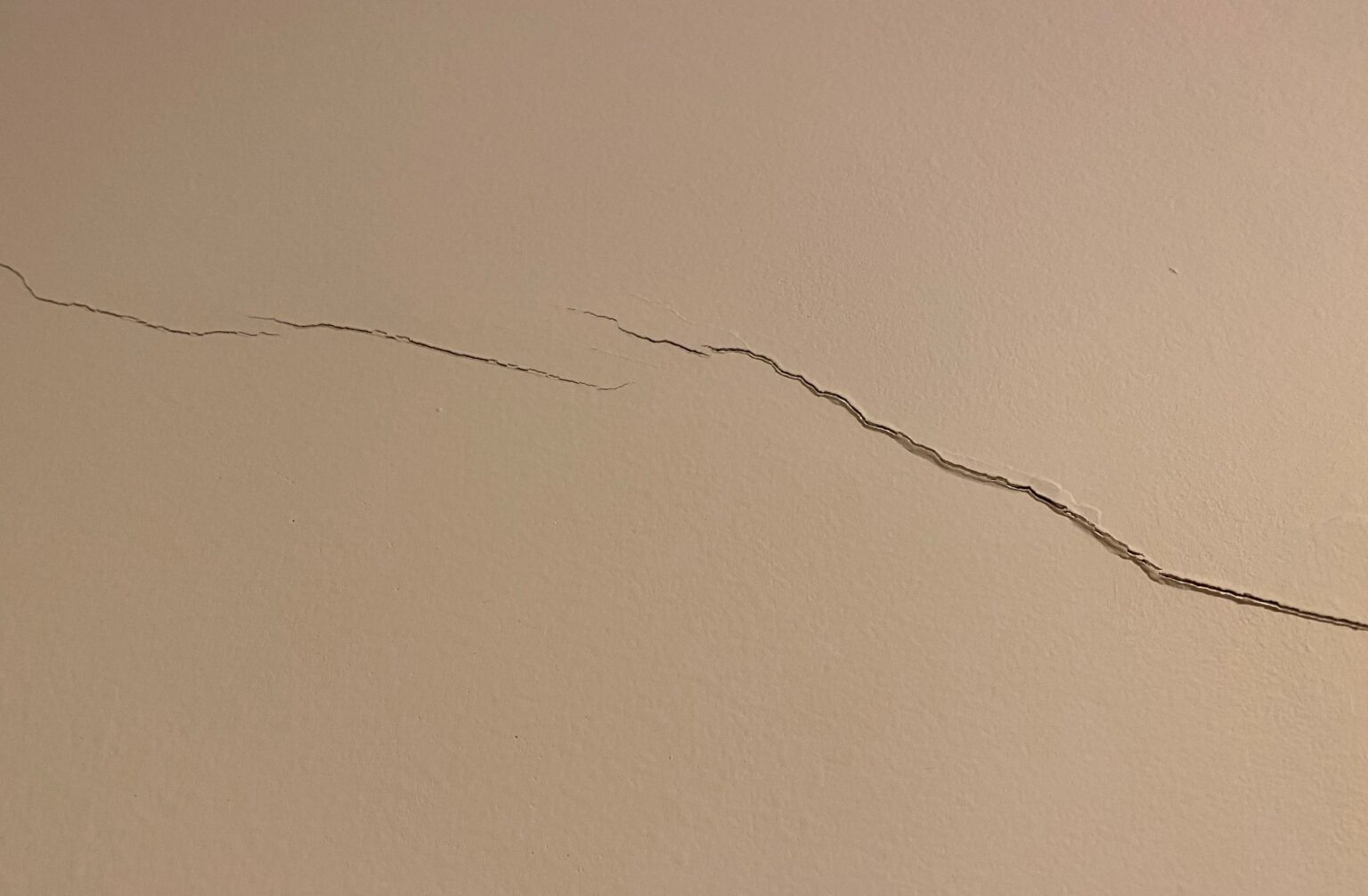 Why Are My Drywall Seams Cracking? (And What to Do About it)